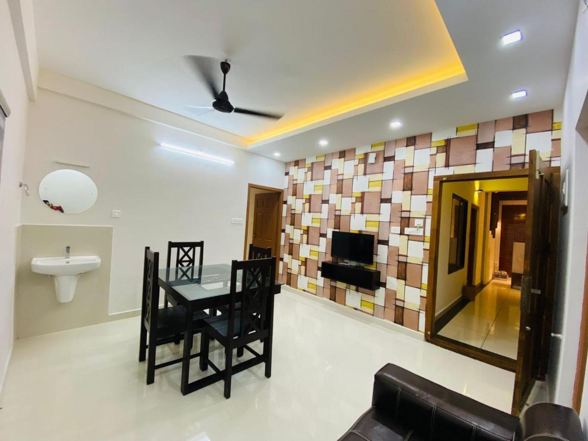 Hotel Nujoom Rooms & Apartments Kochi Екстер'єр фото